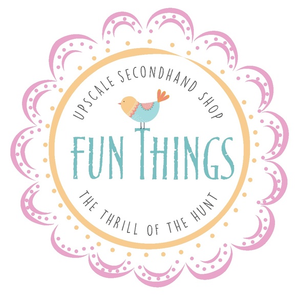 Vintage 80s Trifari Starfish Link Bracelet with Blue Jelly Cabochons - Picture 7 of 7